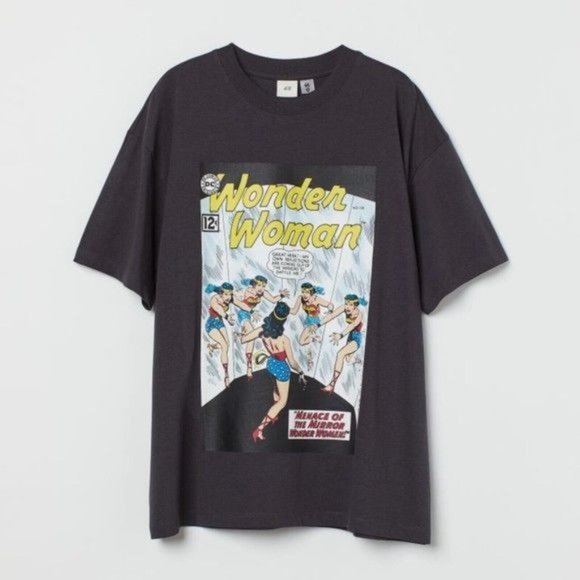 H&M DC COMICS Wonder Woman Graphic Tee Size XS - Picture 1 of 9